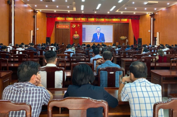 Hình ảnh cho bài viết Hội nghị quán triệt, triển khai tổng kết thực hiện Nghị quyết số 18-NQ/TW của Ban chấp hành Trung ương Đảng khóa XII 